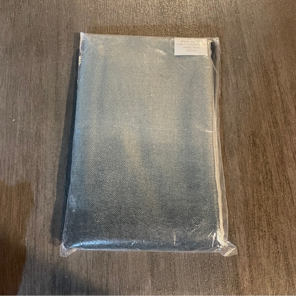 $150 MSRP Cushnie Oversized Carly Long Scarf Wrap Black Gray Cream Ombre New - Picture 5 of 6